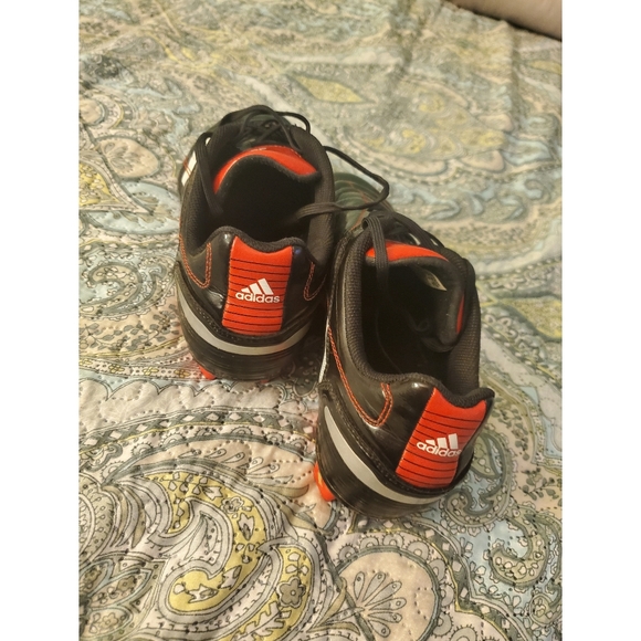 Soccer cleats - Picture 5 of 8